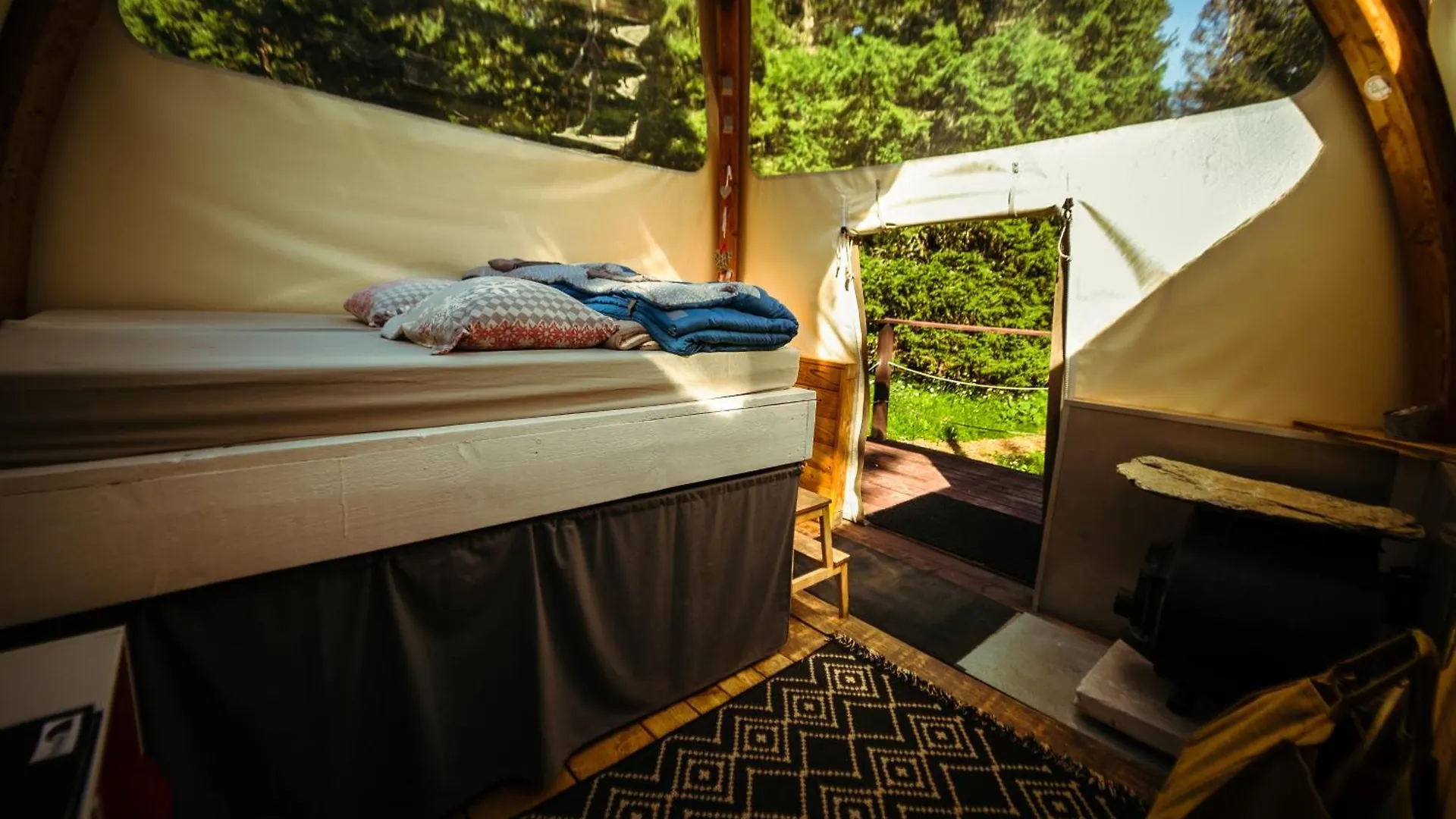 Nuit Insolite En Eco-Bivouac A 20Min D'Annecy Luxury tent Annecy